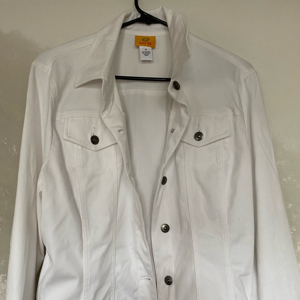 White stretch denim jacket size 12 but even medium fits well
